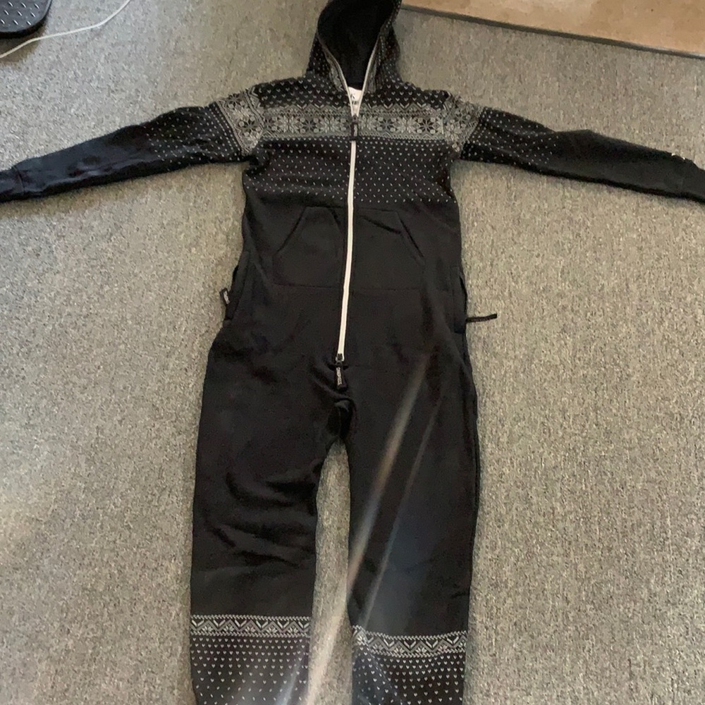 Onepiece Snowdrift unisex onesie